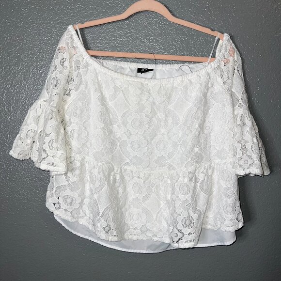 A.N.A. White Floral Lace Boho Top Size L | Off Shoulder Peplum Blouse - Picture 3 of 3